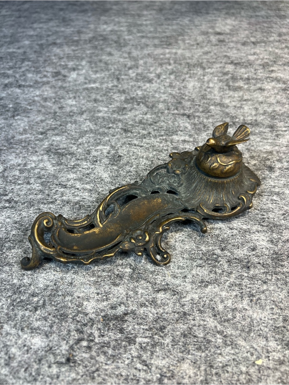 Made in Italy Metal Desk Inkwell Hinged Bird Lid READ . boho unique